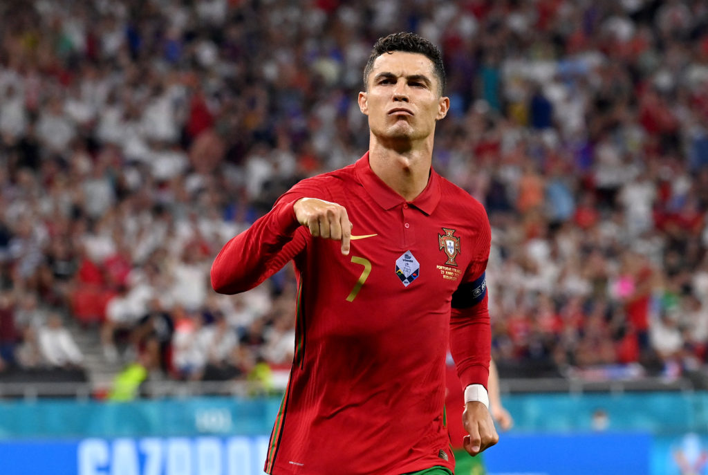 Cristiano Ronaldo chega a 109 gols e iguala recorde pela seleção