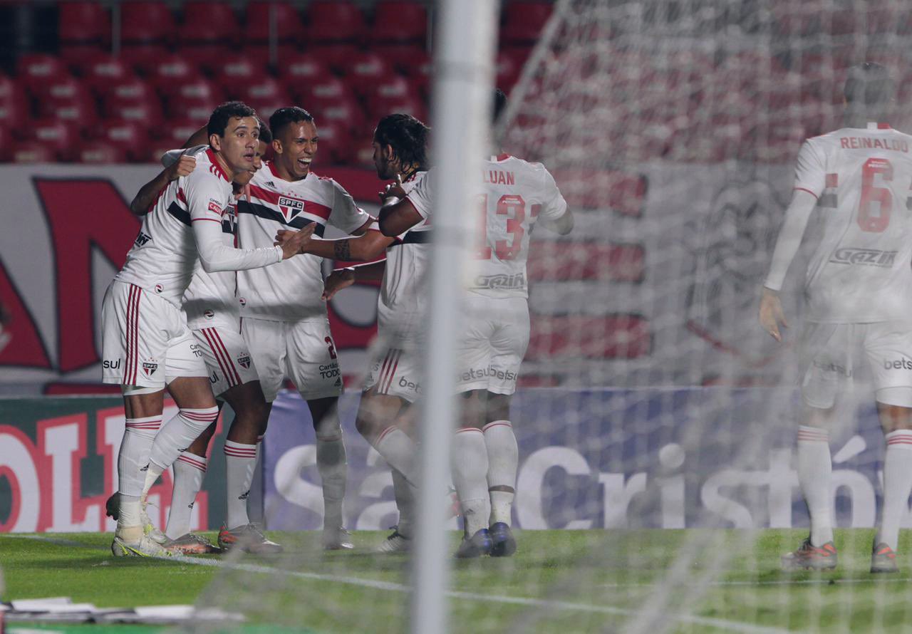 pablo comemora gol são paulo