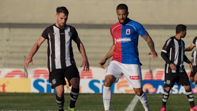 Paraná empata em casa com Figueirense