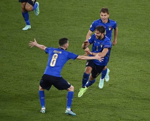 Locatelli faz 2 e Itália vence